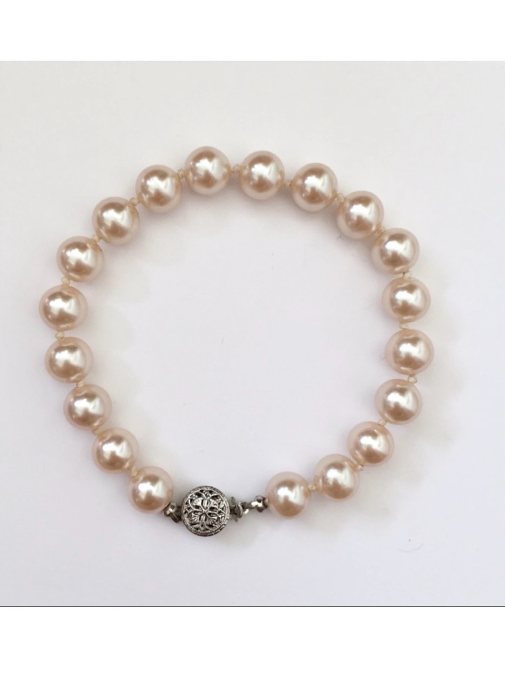 Vintage glass pearl bracelet